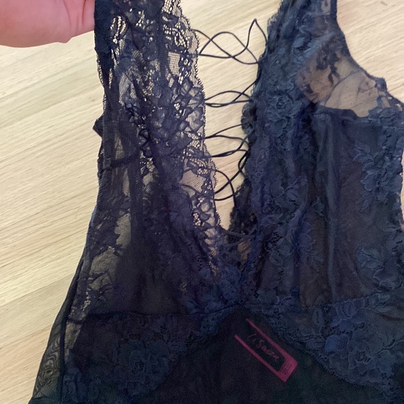 La Senza Lace Bodysuit with low cut front - Picture 2 of 8